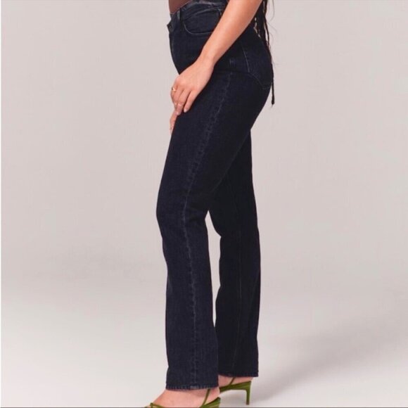 Abercrombie 4 Short (27) 90s Straight High Rise Curve Love Women’s Jeans Black - Picture 9 of 9